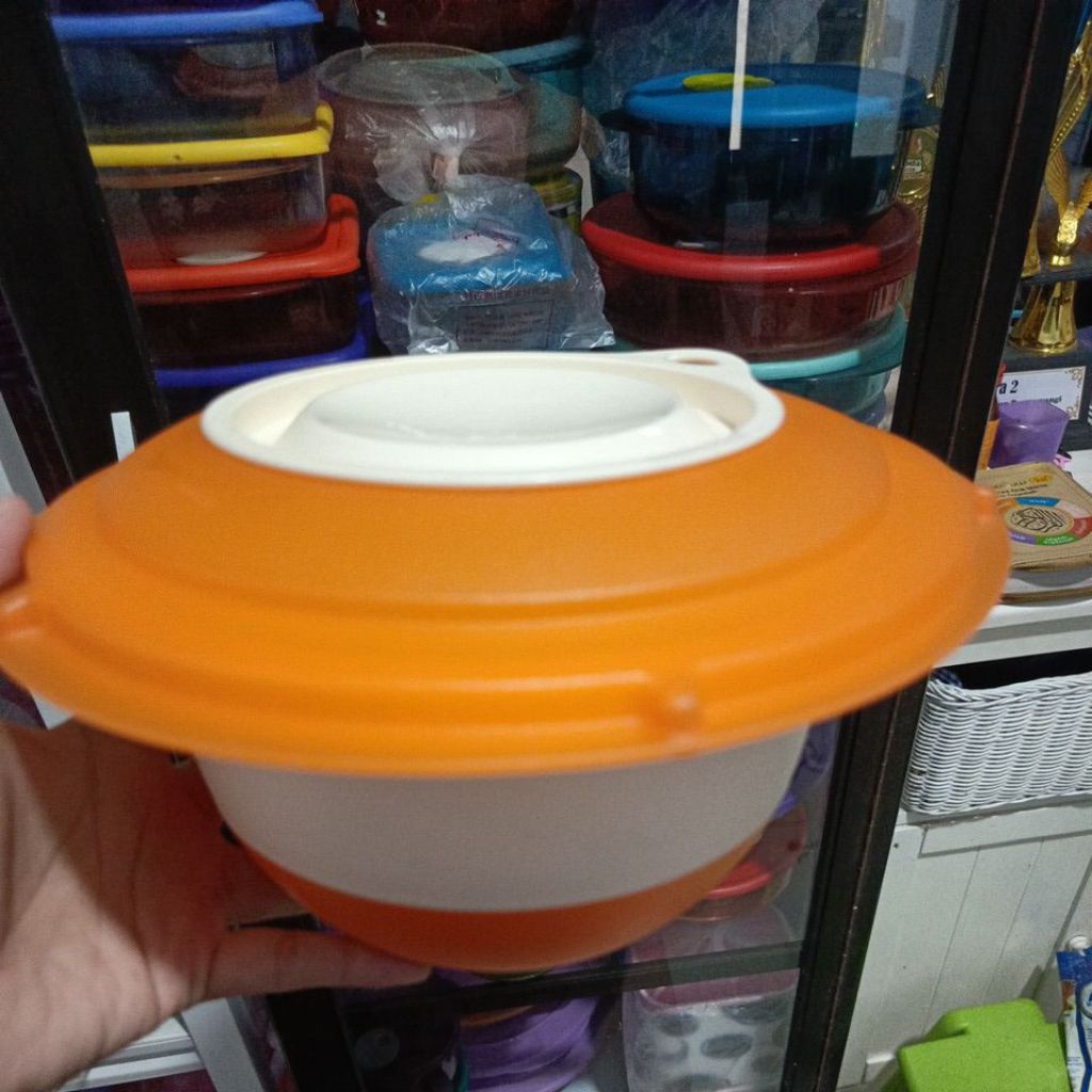 Mixing bowl Tupperware rare