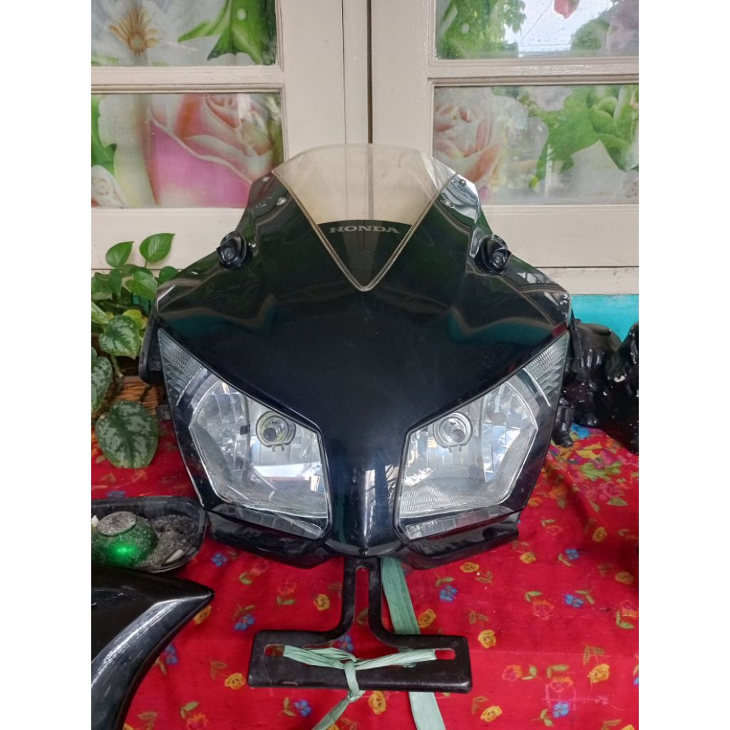 headlamp batok depan Honda  CBR 150R K45A