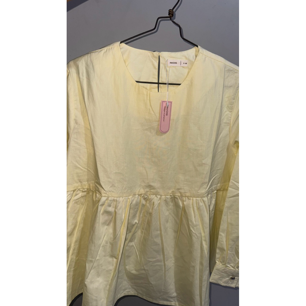 Blouse Butter Yellow Mouva New with tag