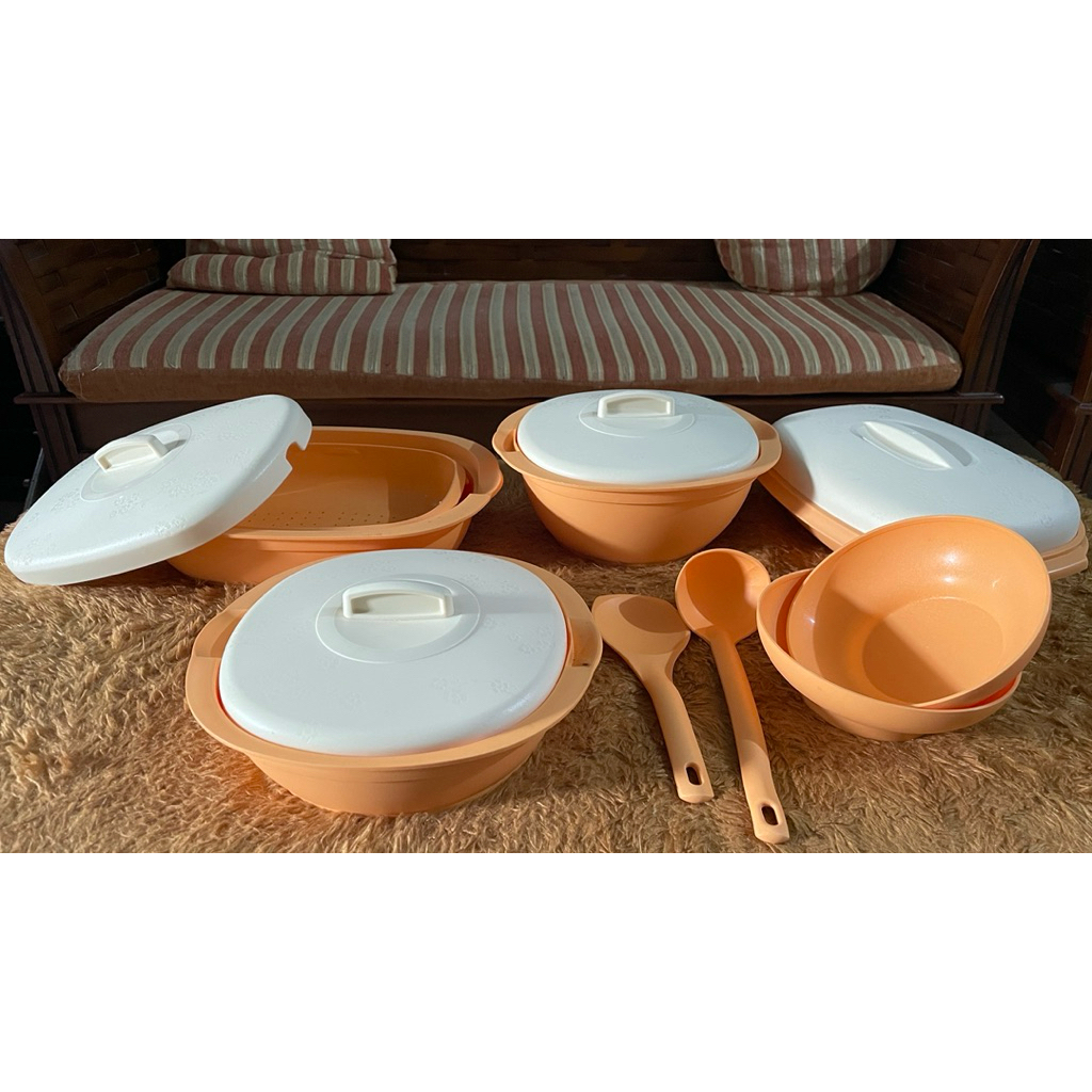 Tupperware Dinner Blossom White-Orange Set