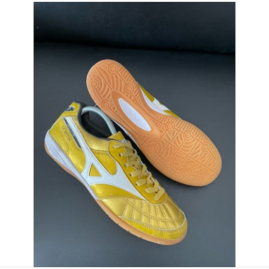 sepatu futsal Mizuno gold premium second