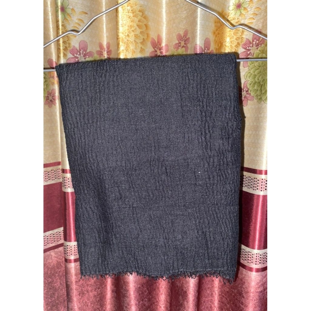 Preloved Pashmina Crinkle Hitam