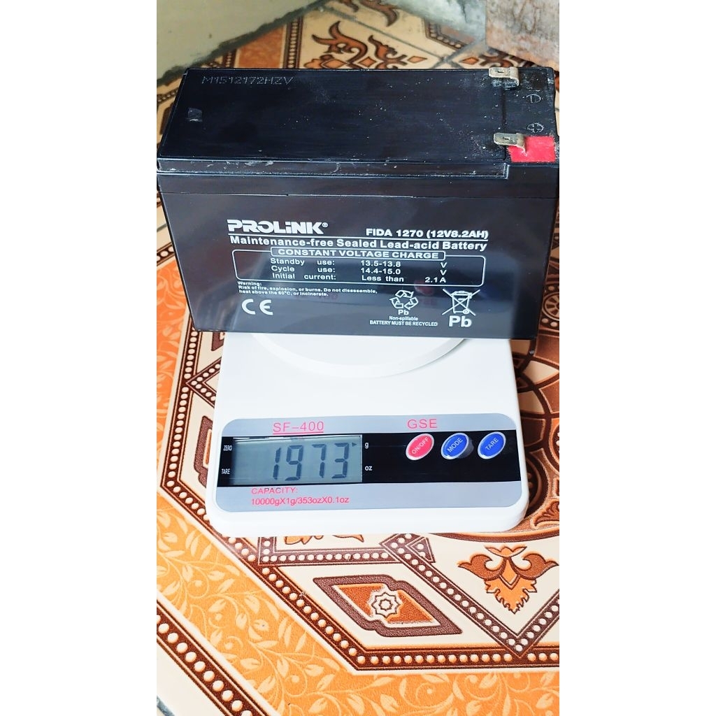 Aki kering 12 vol bekas ups rusak matot bahan Kondisi seperti di foto tidak garansi/retur