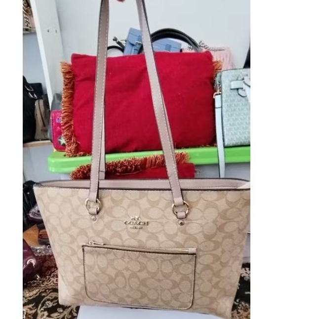 Coach Tote bag Cream Signature