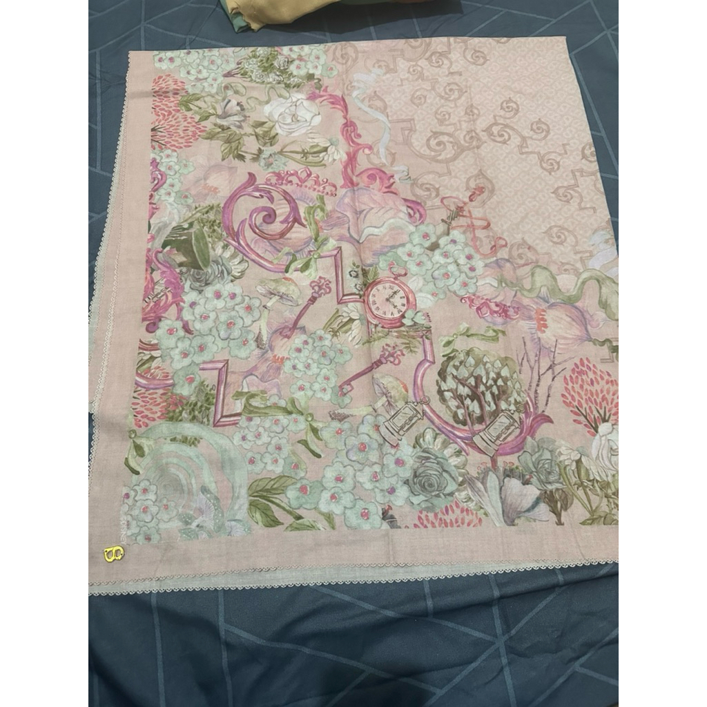 preloved hijab buttonscarves, kami idea, puru kambera