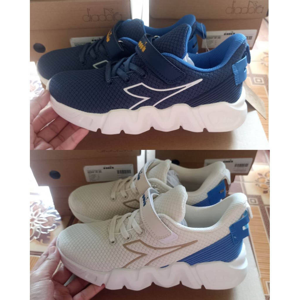 Sepatu Diadora Anak Original Warna Biru Navy
