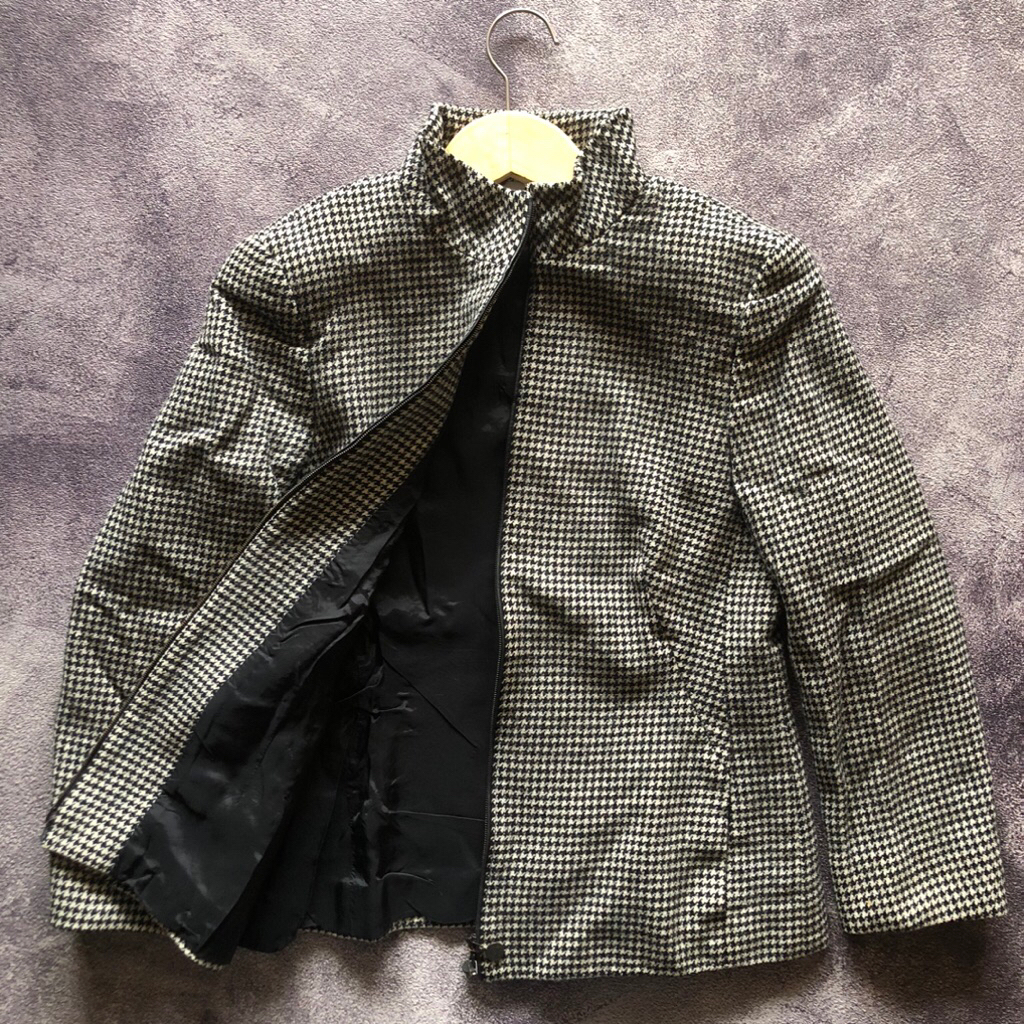 Jacket AKRIS Punto Scnnd Size S,Luxury Jacket,Blazer Casual Formal,Terdapat Bantalan Bahu,Windbreake