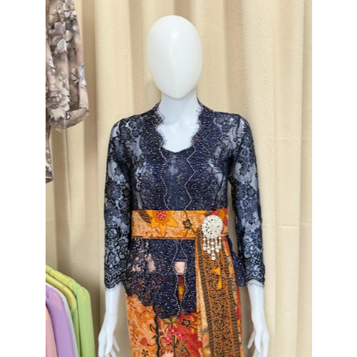 Kebaya Brokat Payet Bali Lengan Panjang