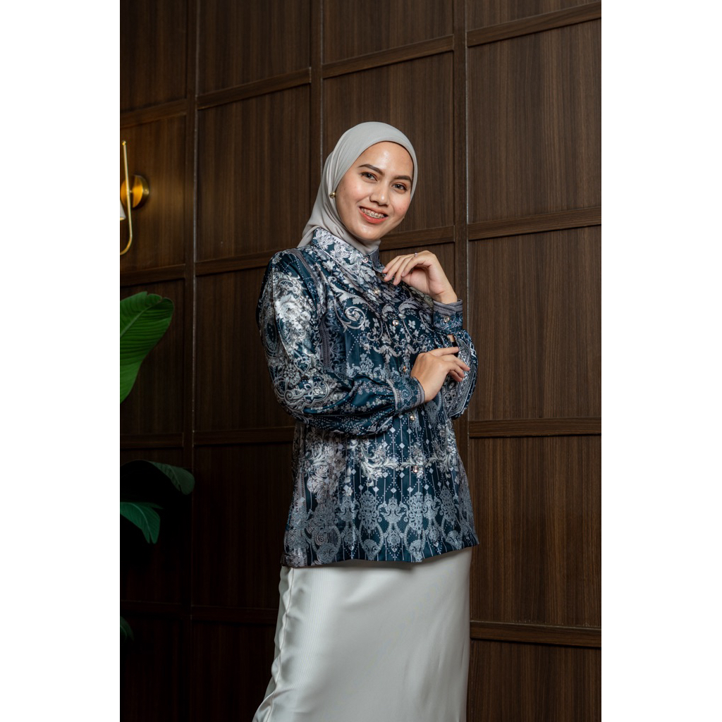 Seraya Callista-Tunik Silk Hijau Emerald Terlaris