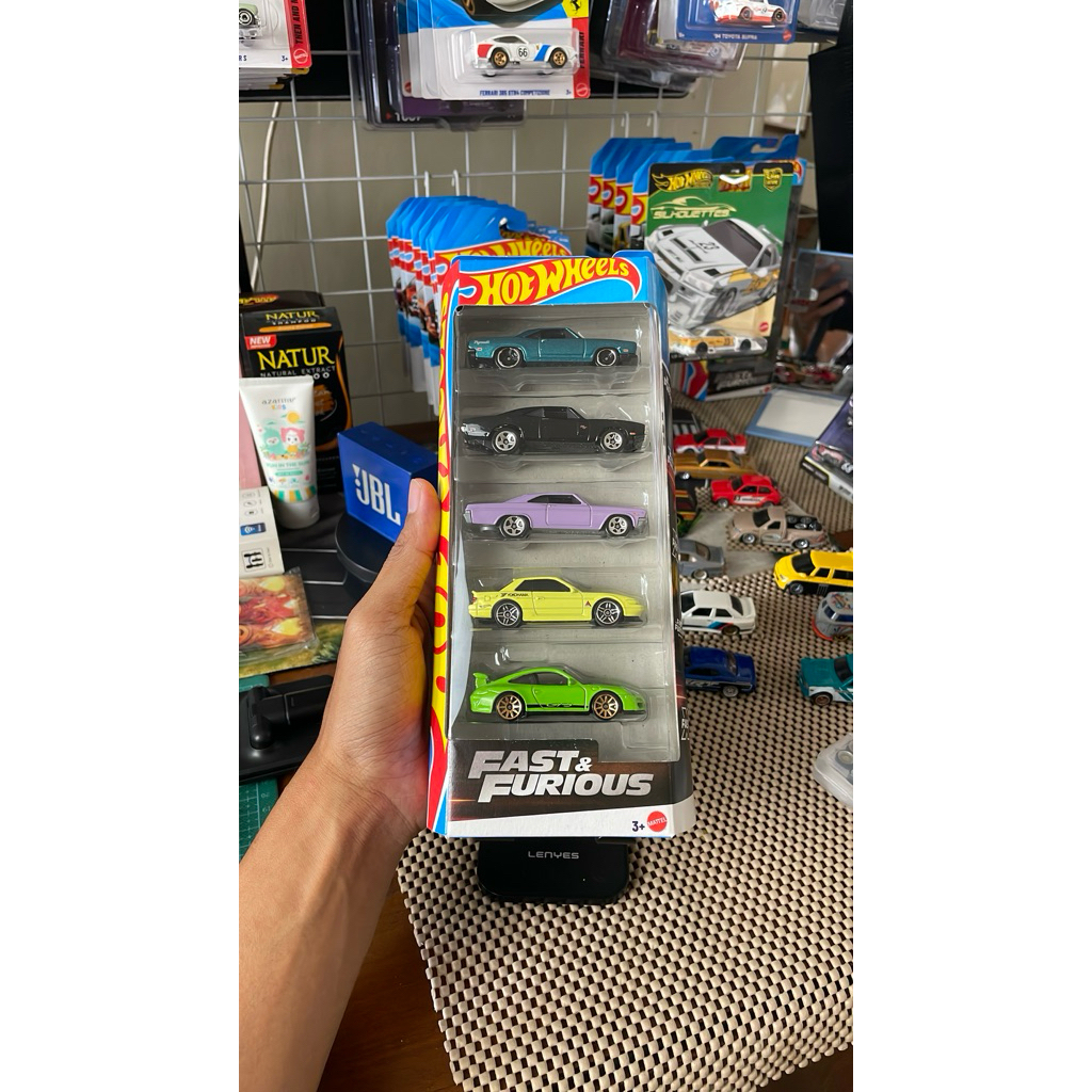 hot wheels gift pack fast and furious set of 5