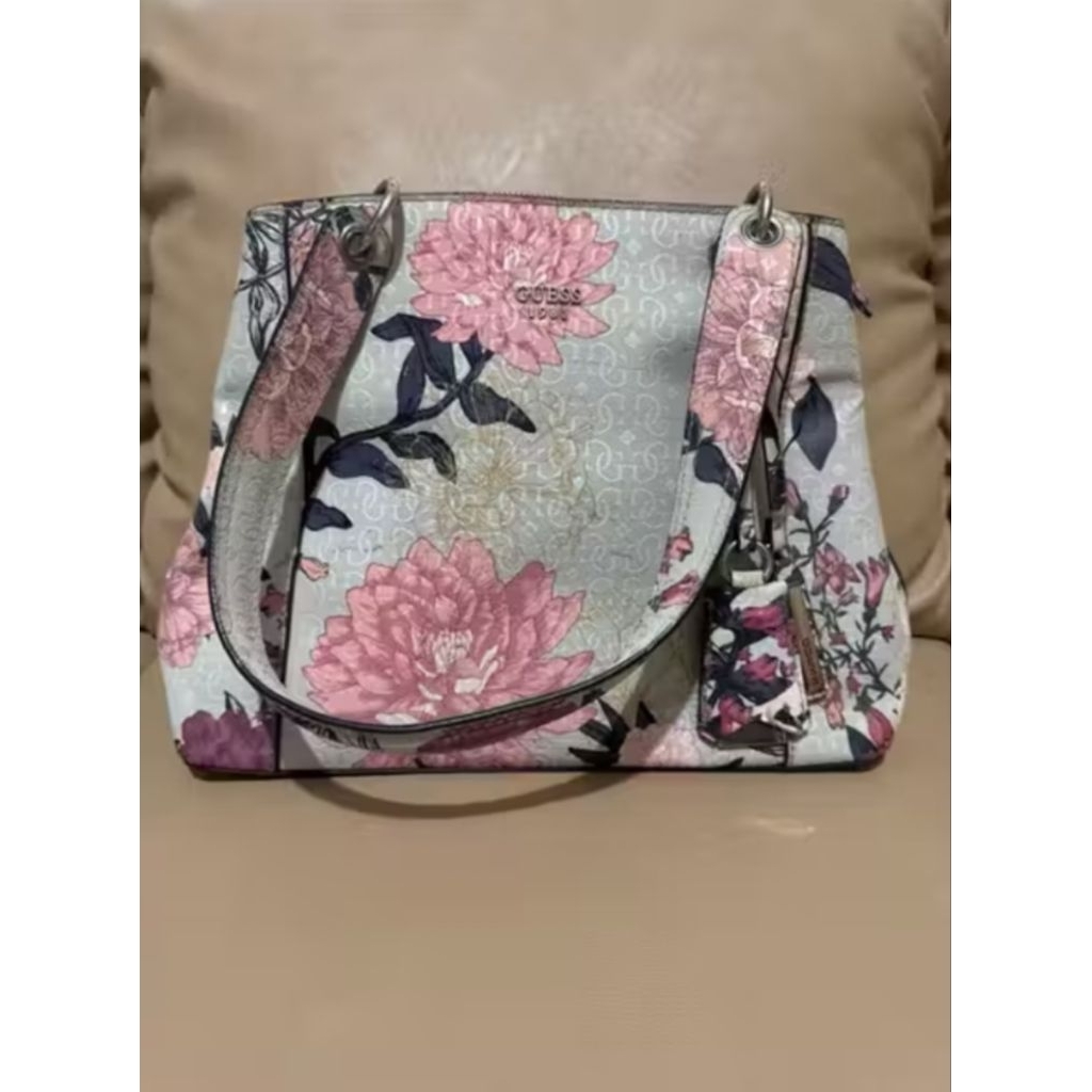 Tas guess wanita murah preloved Nego