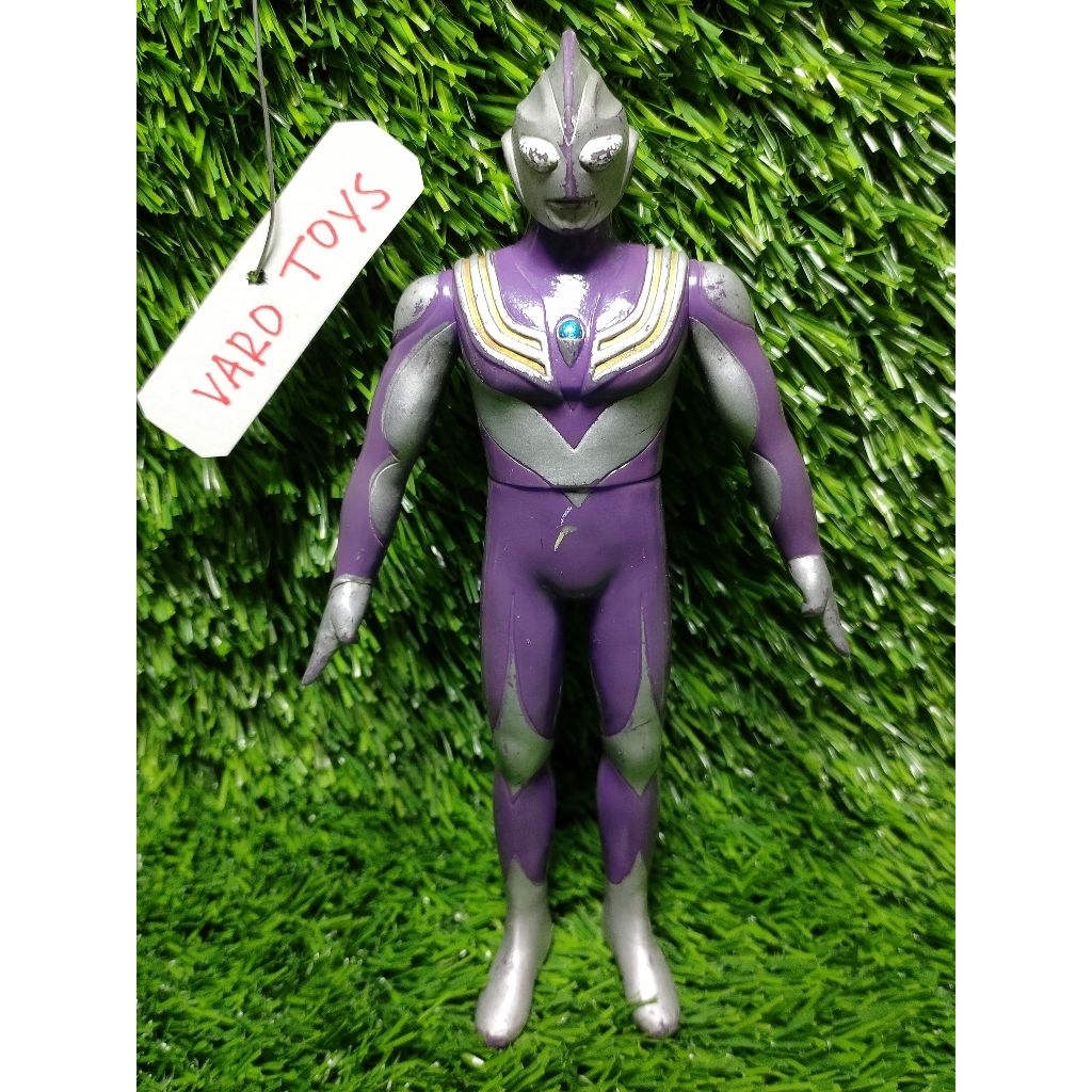 Ultraman rhs Ultraman Tiga Sky