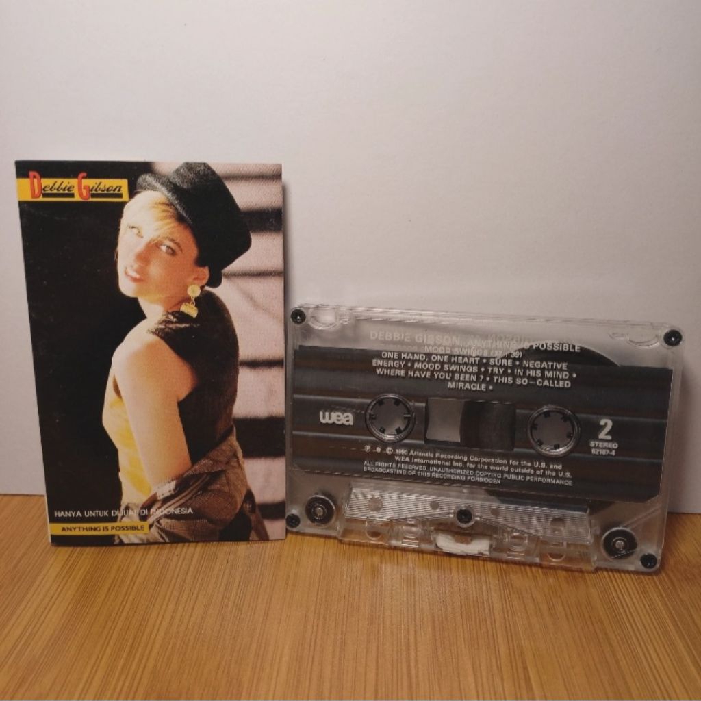 Kaset Debbie Gibson - Anything is Possible