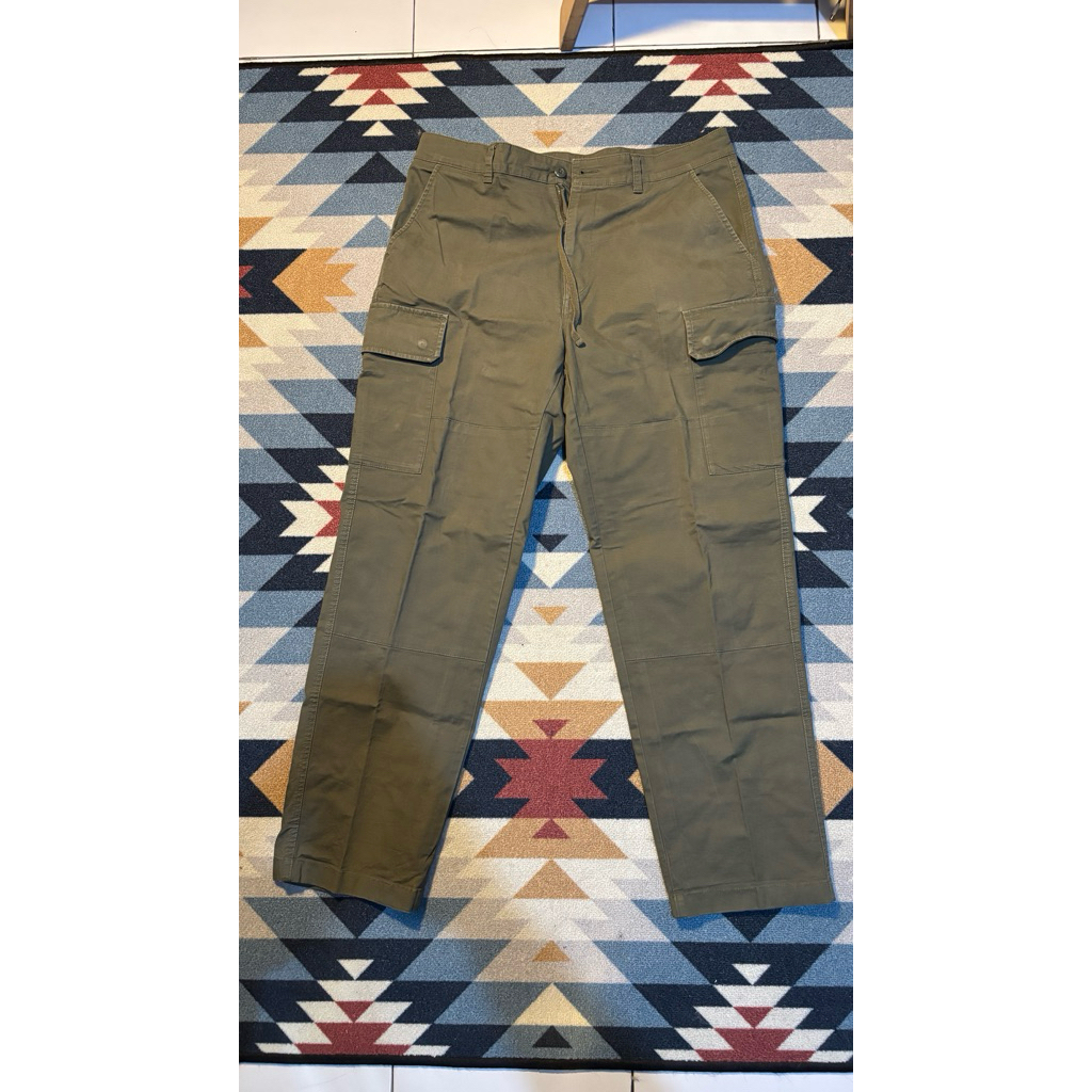 (Preloved) Uniqlo Cargo Pants - Olive Green