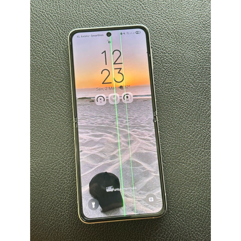 Samsung Z Flip 3 5G cream 8/256gb