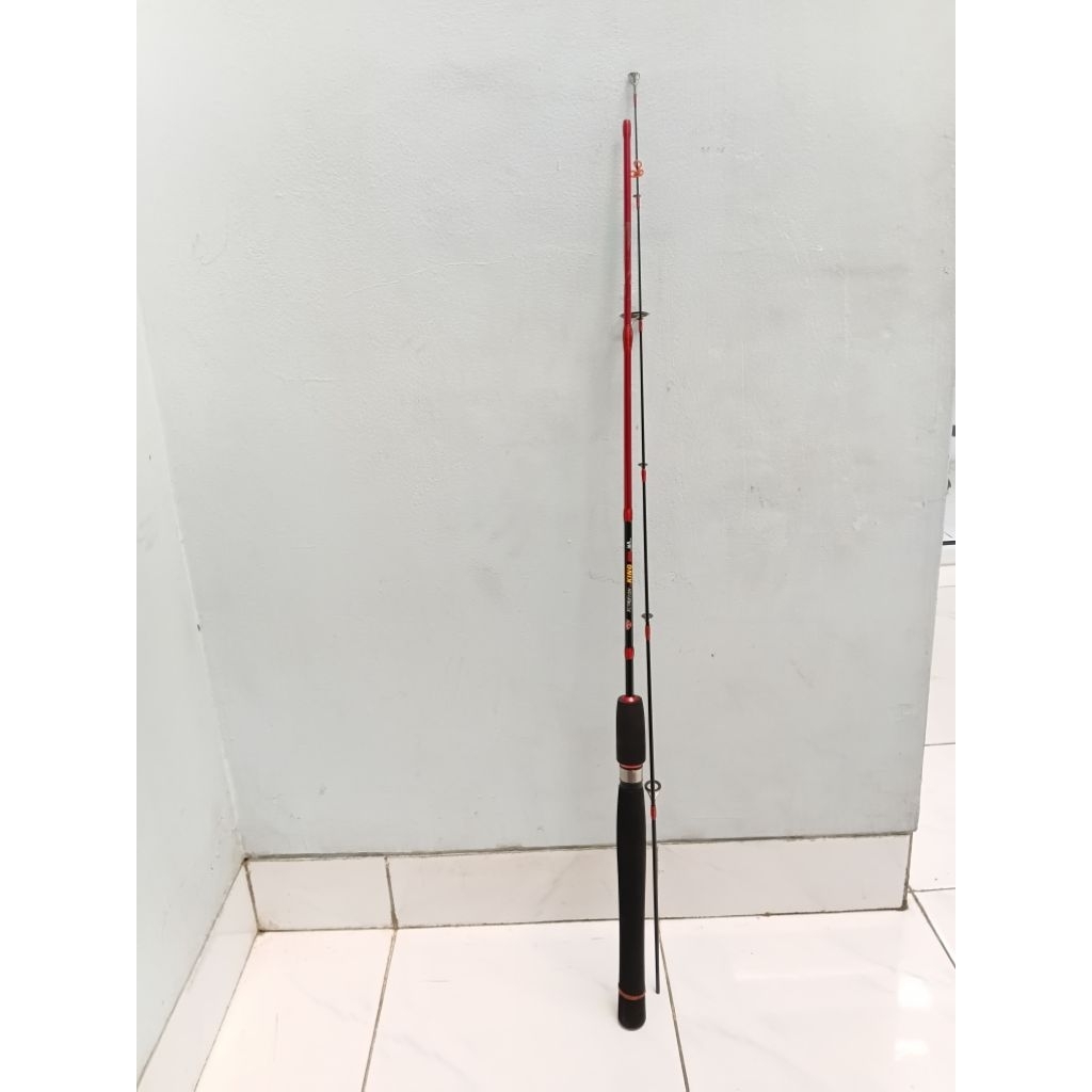 joran pancing AEWA Scorpion King, jenis spinning dengan panjang 1,65 meter.