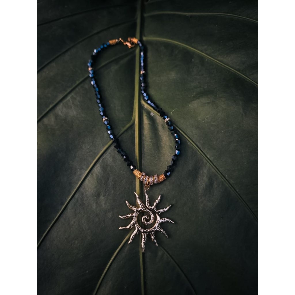 Kalung Chocker Wanita Winter Sun | Gold Filled Spiral Sun Pendant