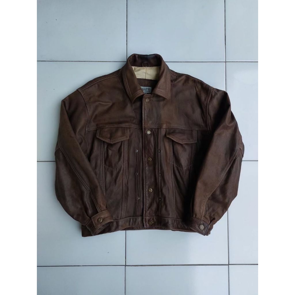 Bugatti Jaket Kulit Vintage Trucker Type 3 Classic Retro Rugged Style Leather Jacket