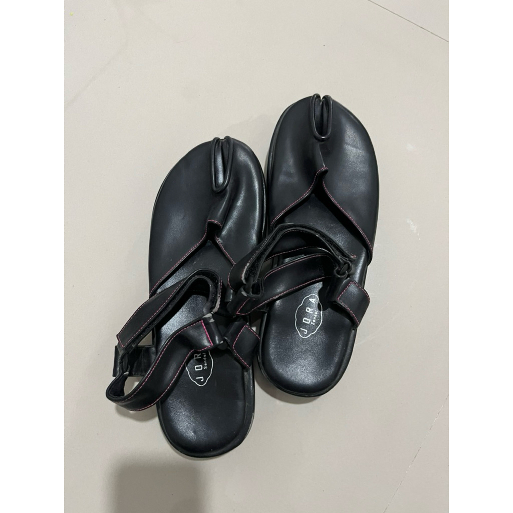 Tabi shoes Maison margiella look alike size 38