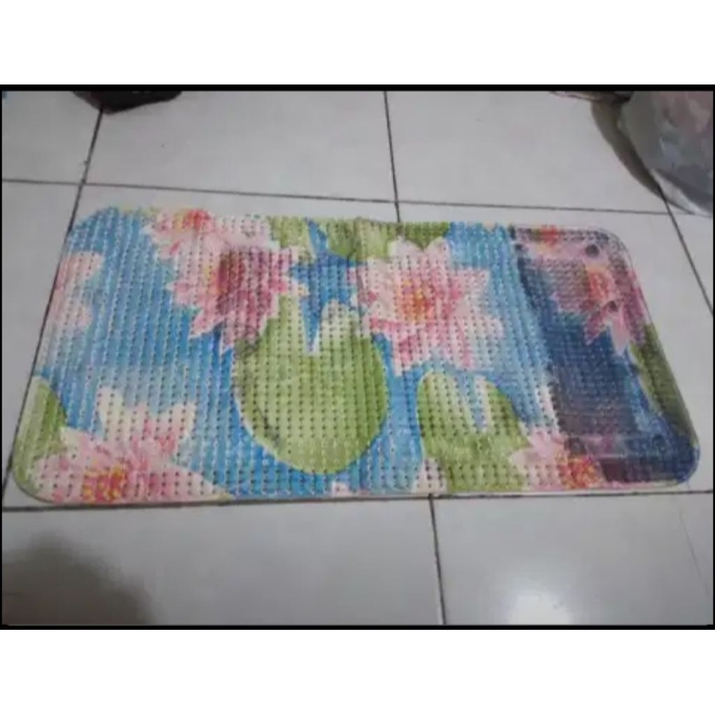 Keset kaki anti slip ada banyak karet kop keramik penempel dilantai, ada 2pcs size 70×35 dan 50x59.m