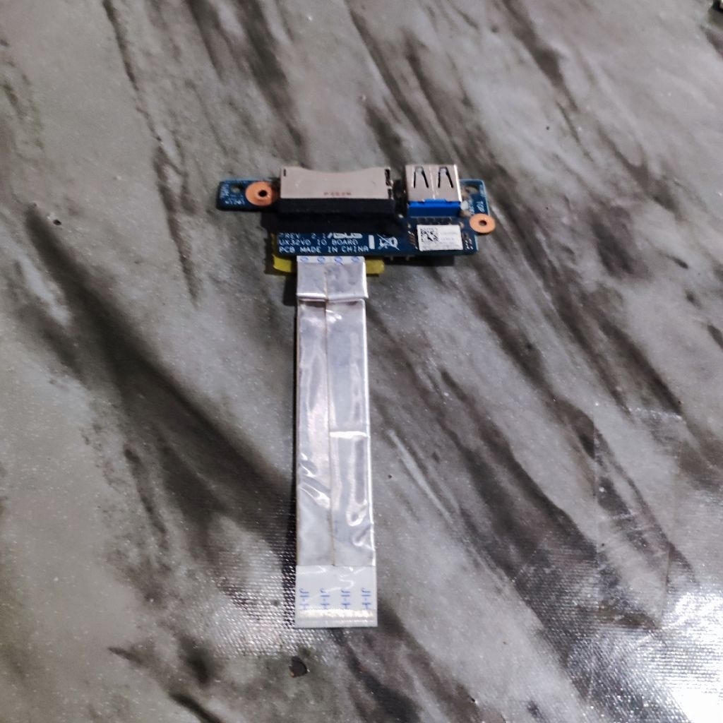 Port USB port usb Original laptop Asus UX32