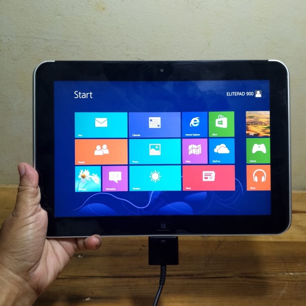 Tablet windows HP Elitepad 900  Ram 2 GB MINUS