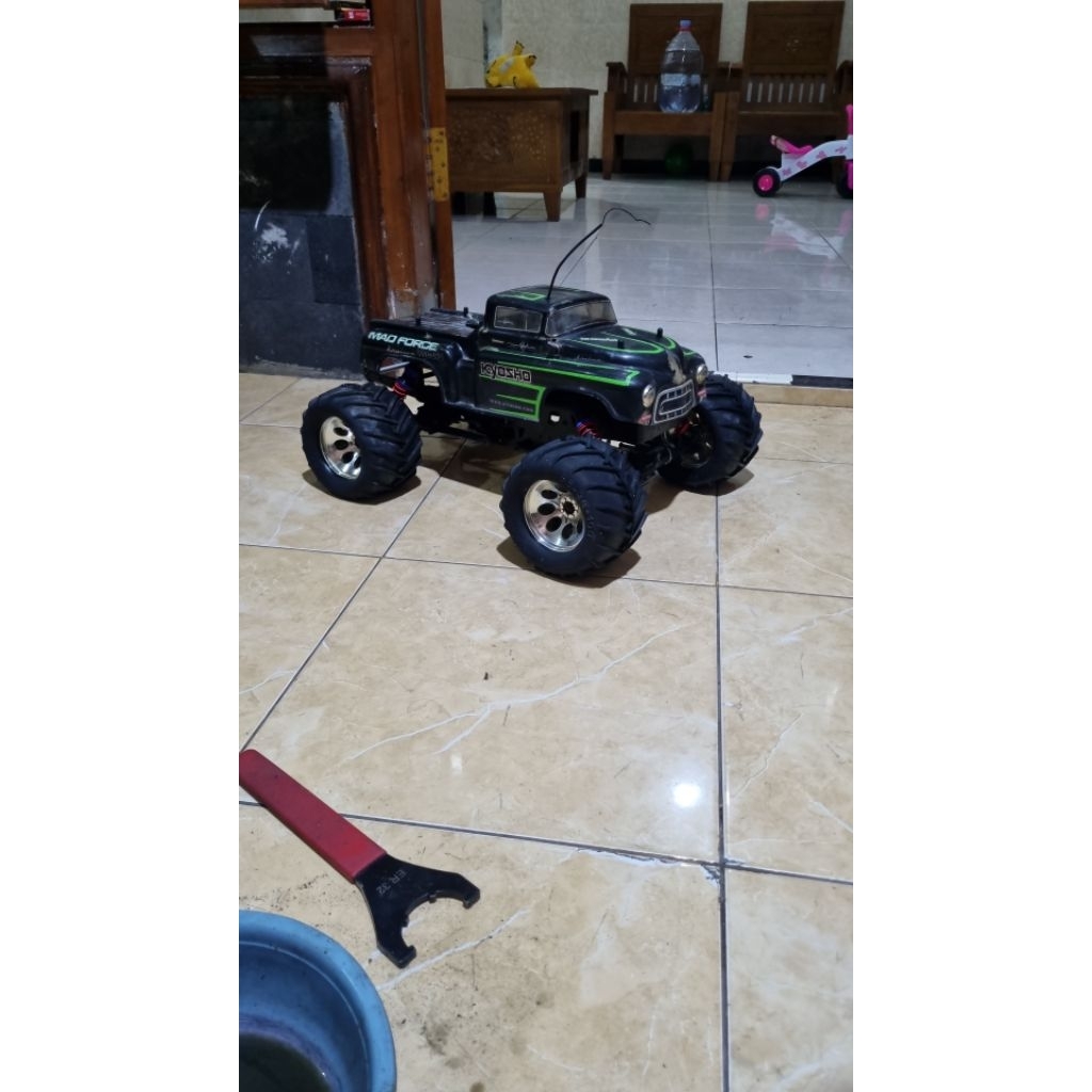 rc nitro kyoso madforce nitro enggine