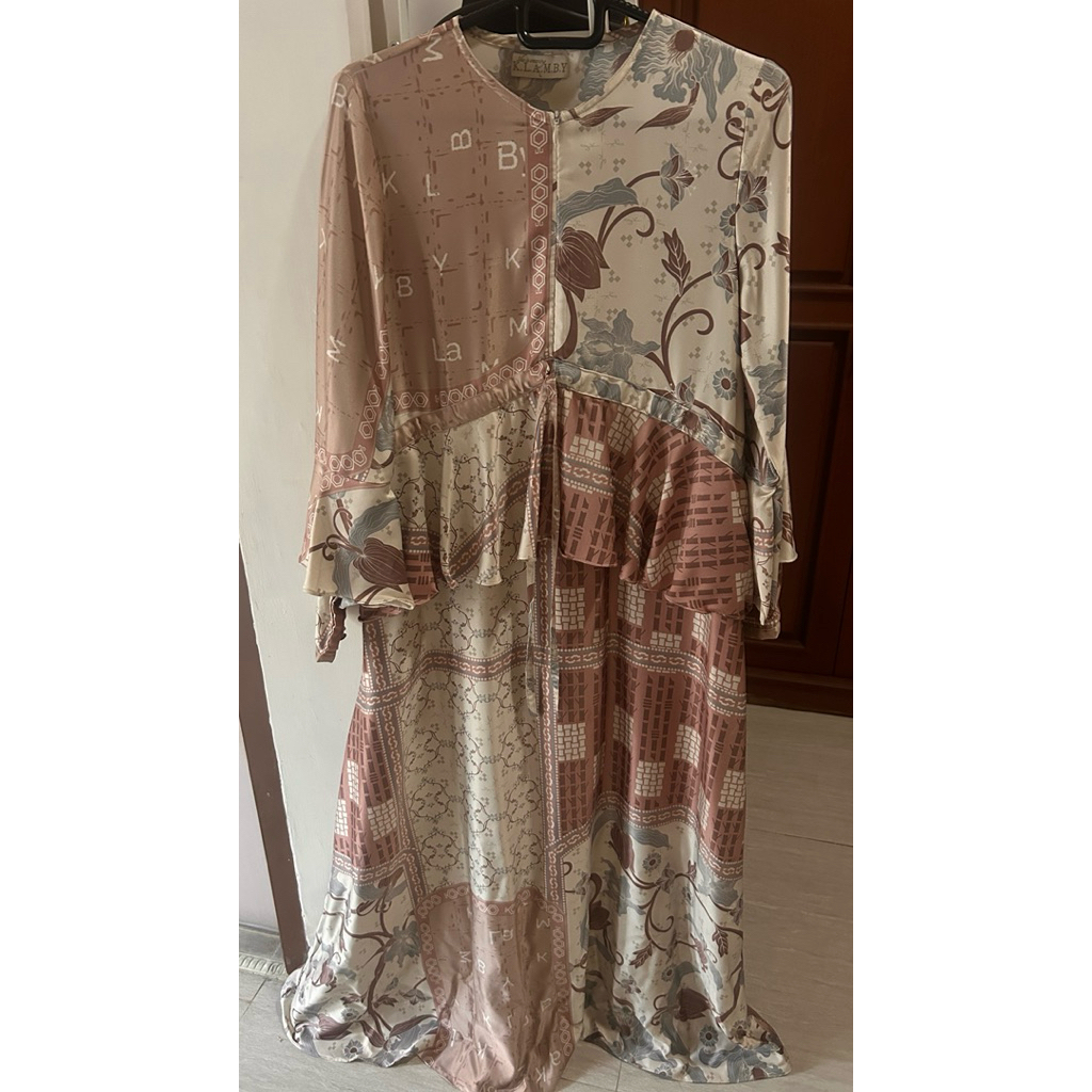 Gamis Wearing Klamby