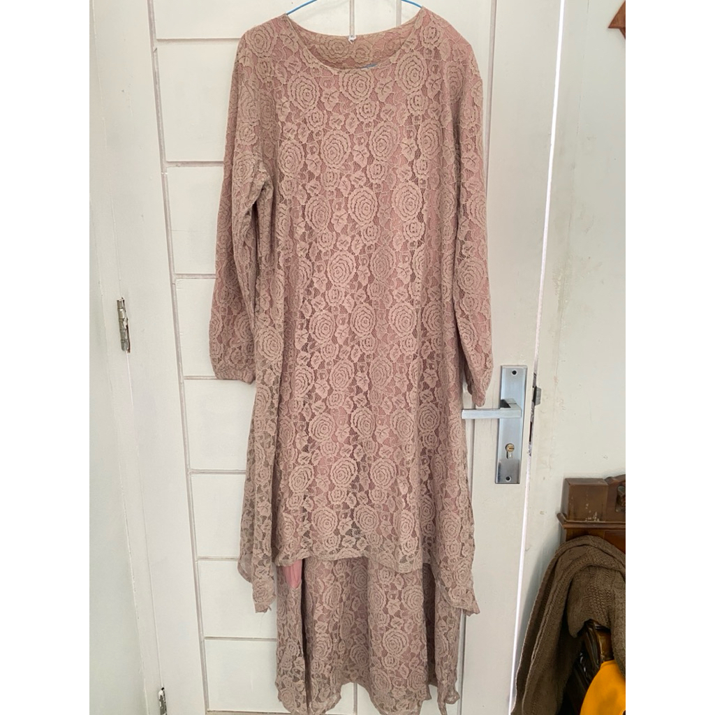 PRELOVED- Gamis Brokat