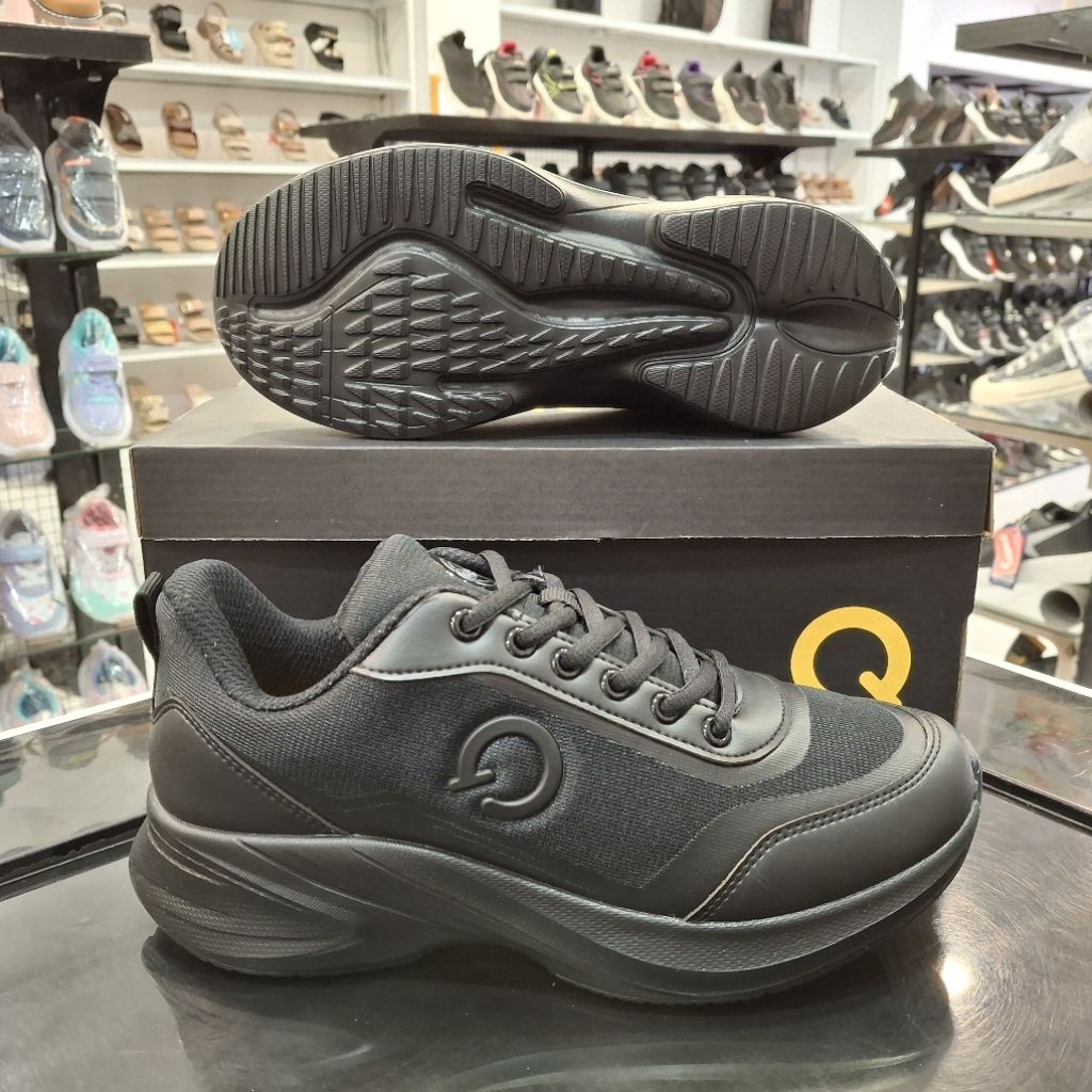 QISHI Sepatu Sekolah Sneakers | New Kasela | Hitam Hitam