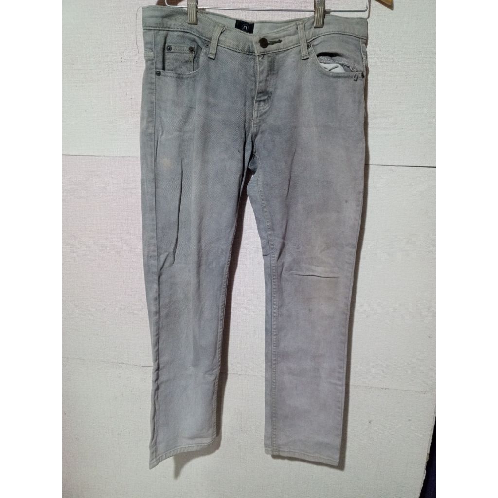 Celana panjang jeans nevada size 31,32 second