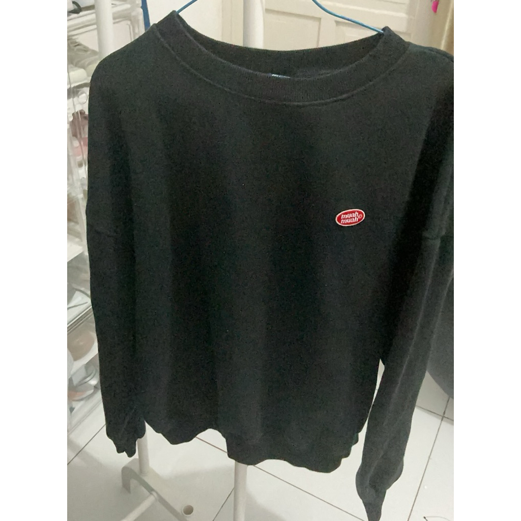preloved Sweater MuahMuah size XL