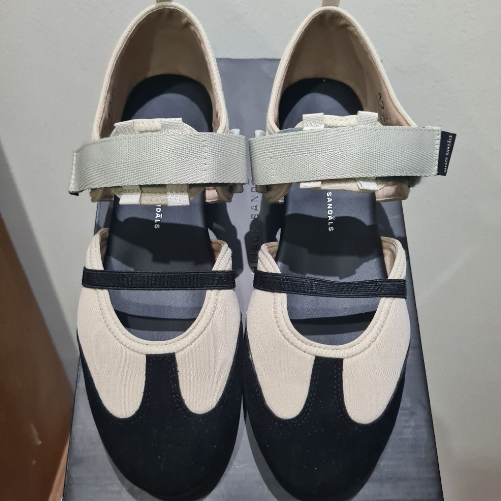 Hijack Sandals - Twyla Sputnik 42