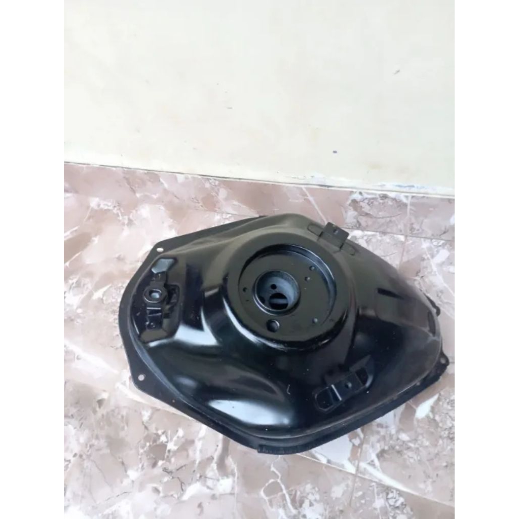 Tangki bensin yamaha r15 v3 second original