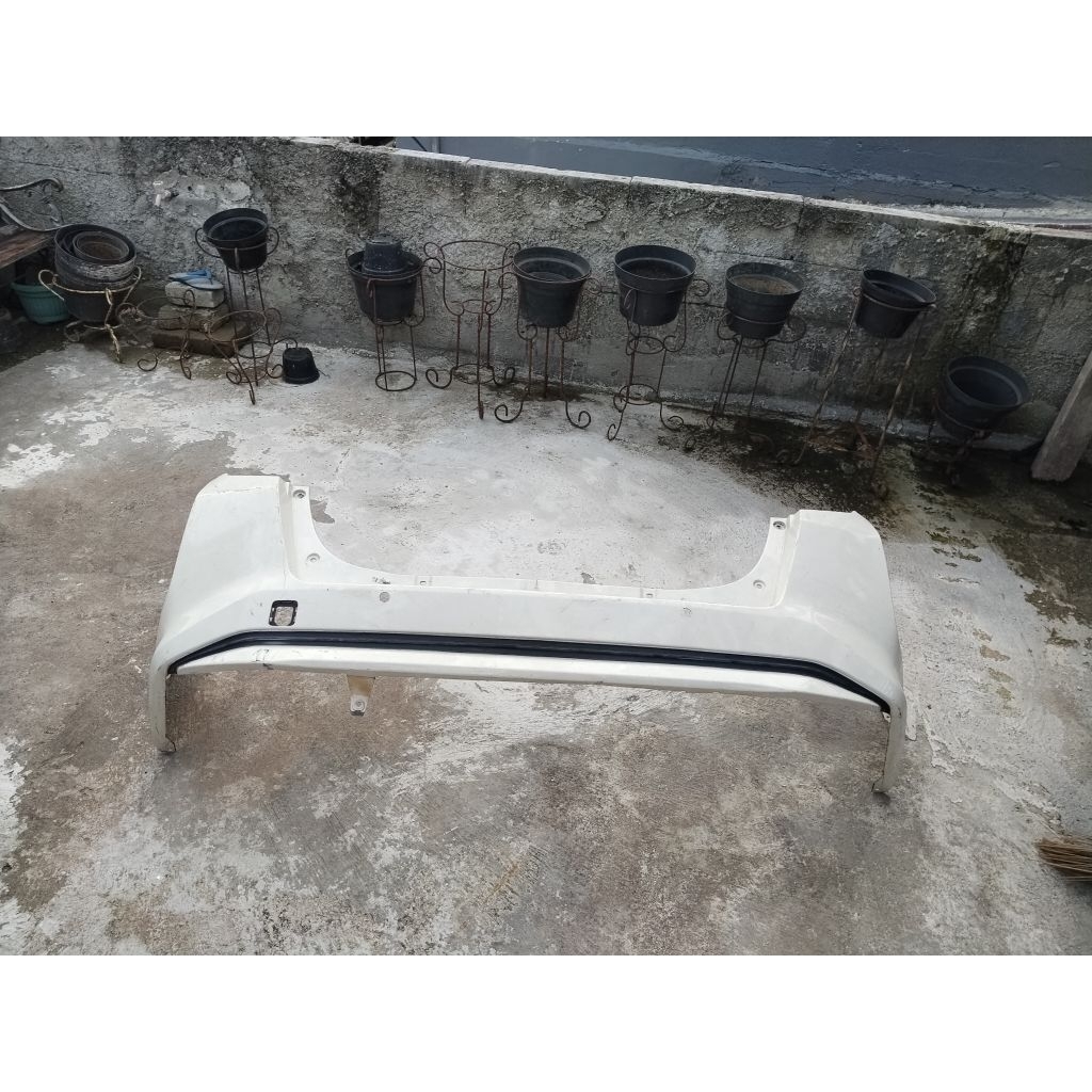 bemper belakang sigra/calya original ex asuransi. bemper belakang calya/sigra original