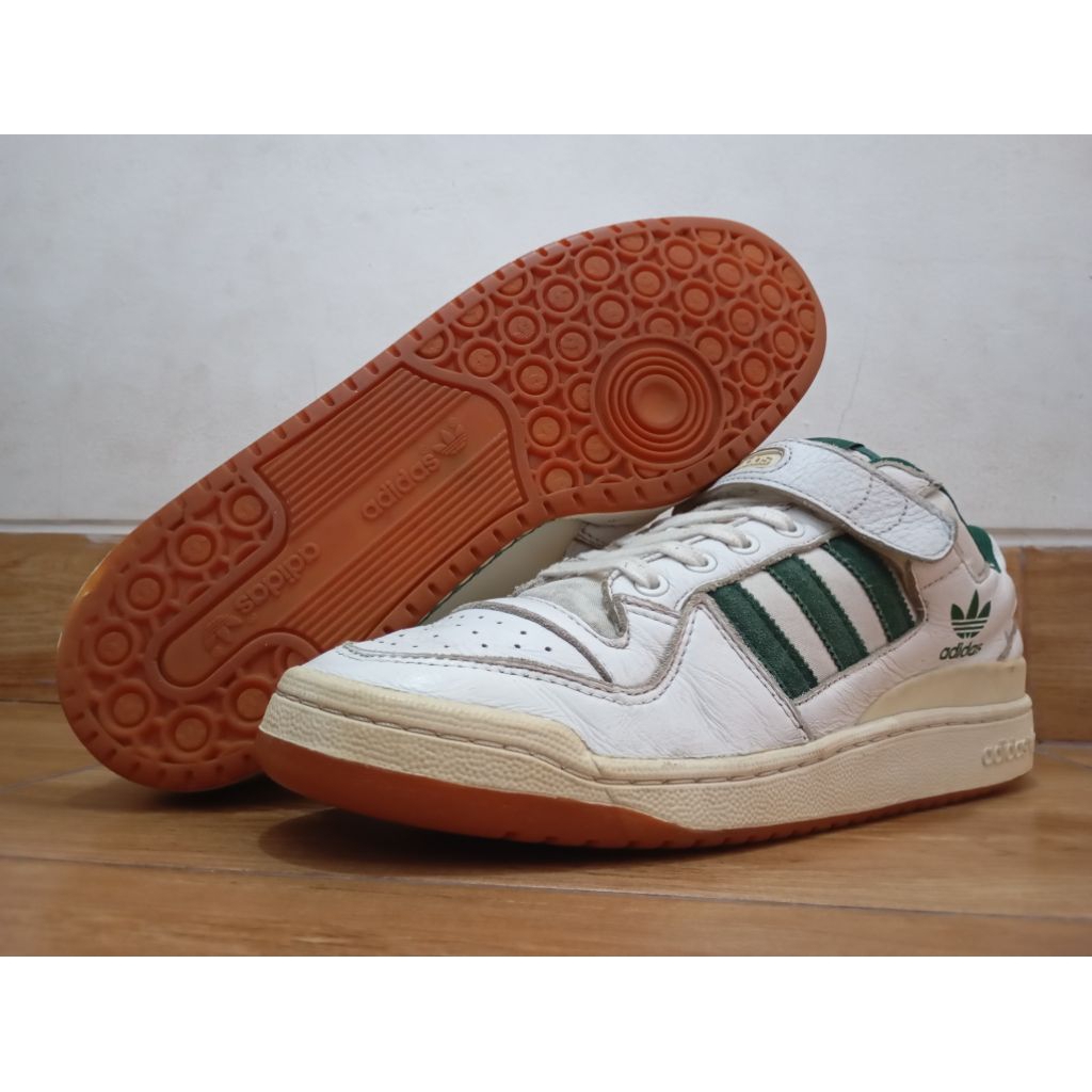 sepatu sneakers Adidas Forum white green low