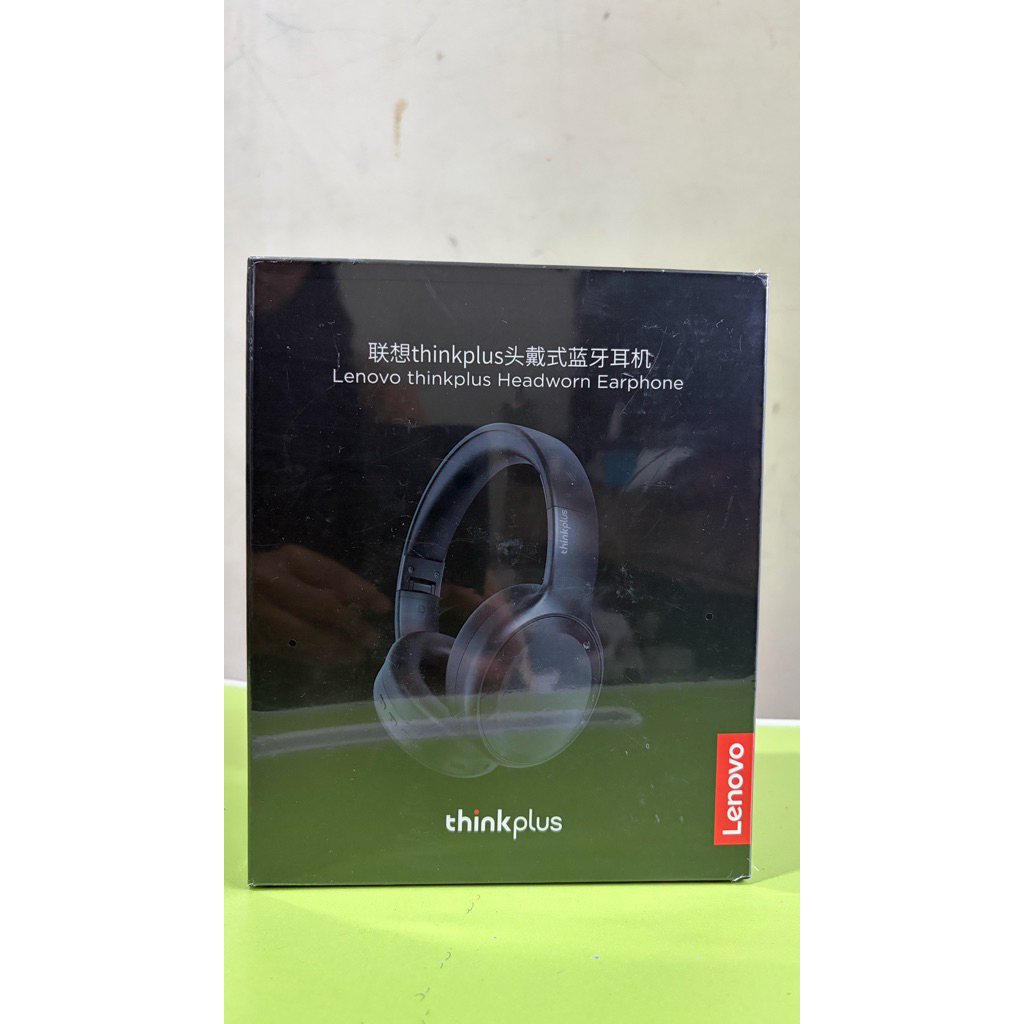 BNIB Lenovo thinkplus headworn earphone