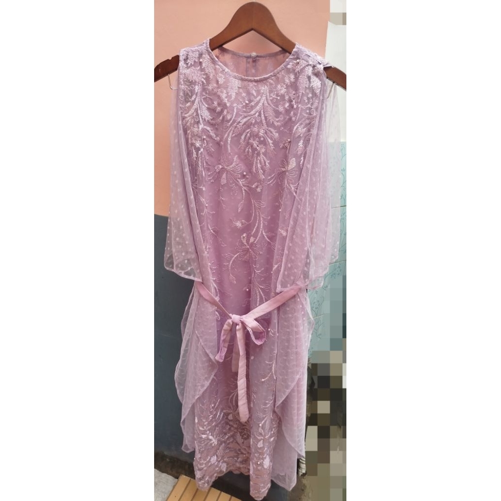 Preloved Dress Brokat Kondangan dan Lebaran Lilac Miss Nomi
