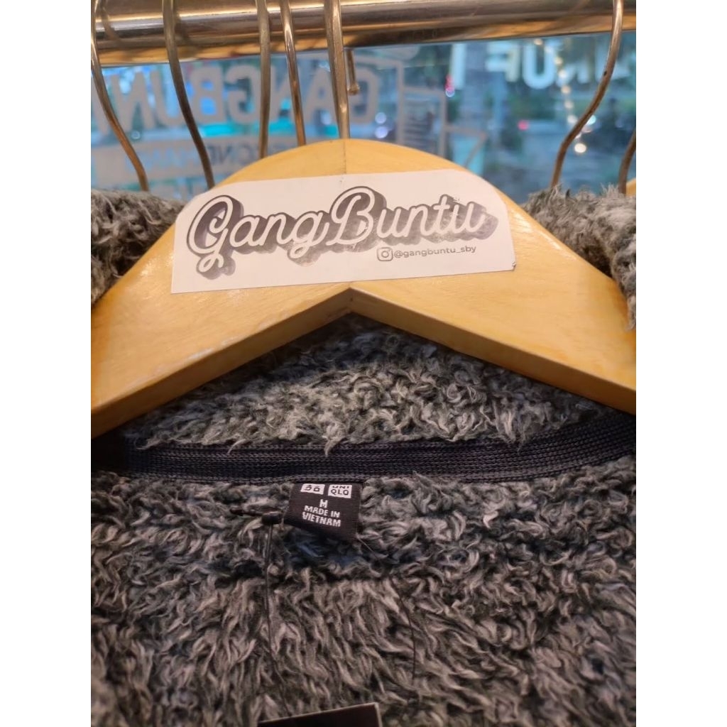 FullZipp UNIQLO Fluffy Yarn Fleece Gray