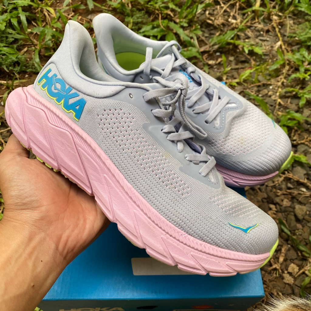 Sepatu Running Hoka Arahi 7 Wide Original Second Like New