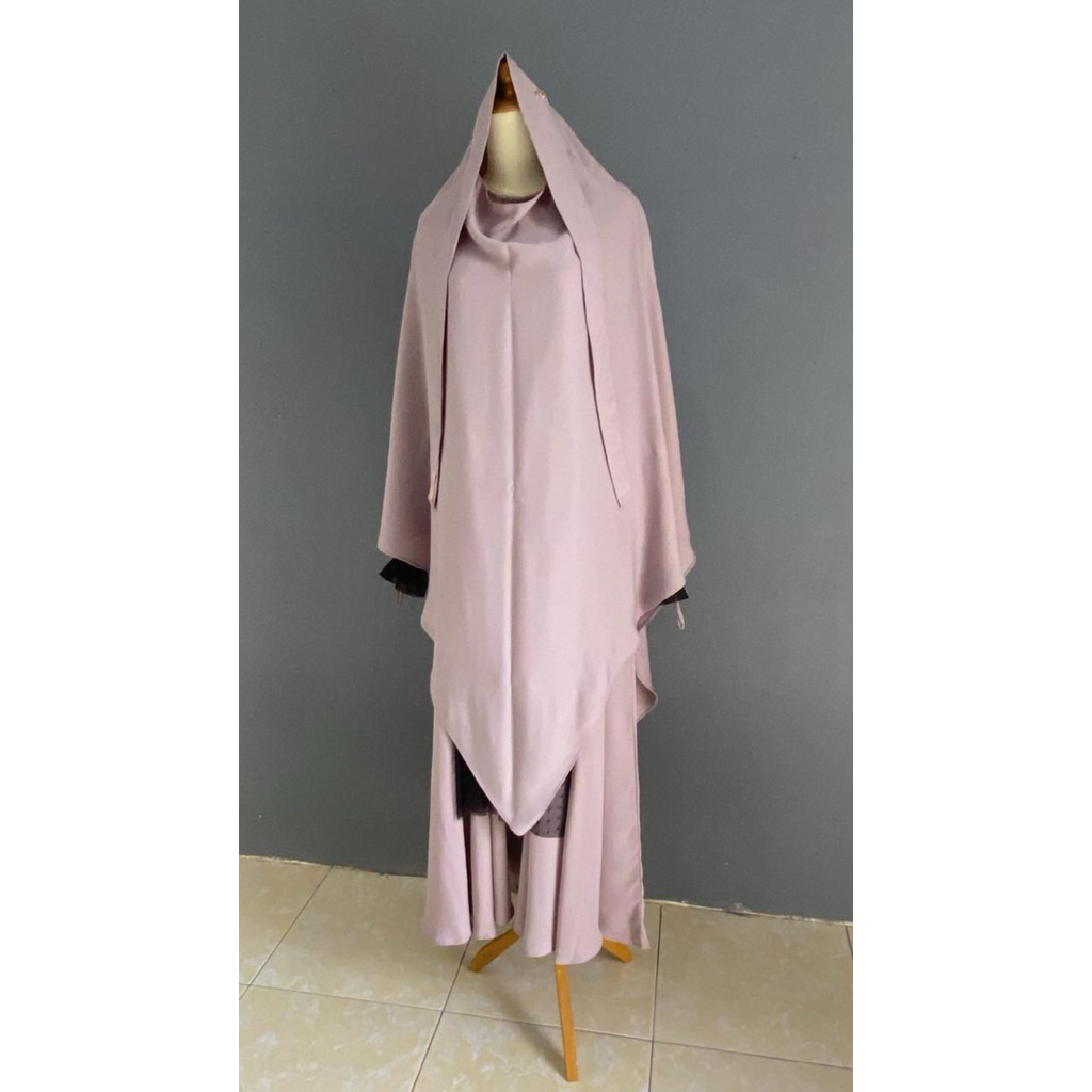 Magnolia I warm grey by alfi huraiyah