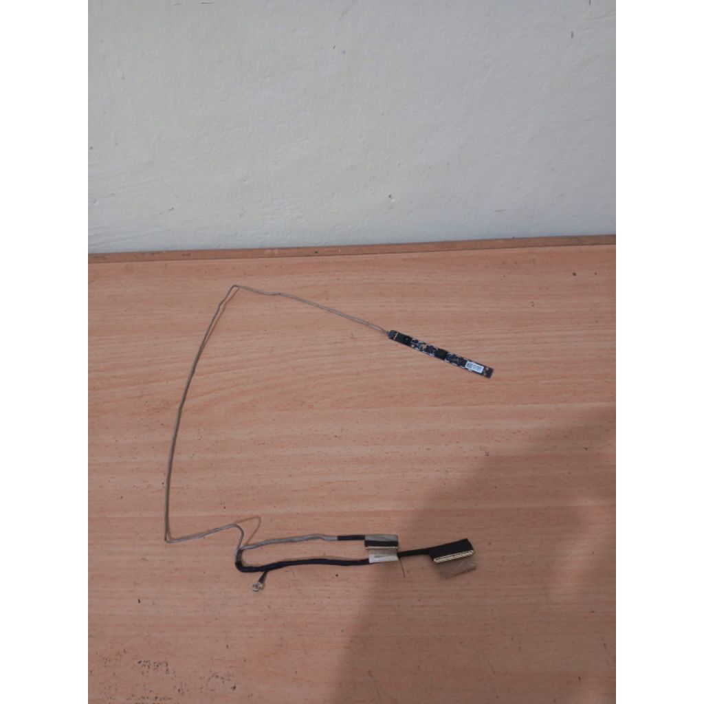 fleksibel lcd laptop Asus m415d