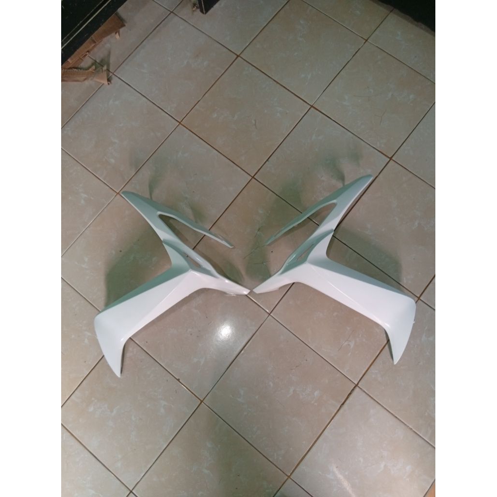 cover depan tameng Xeon karbu original copotan