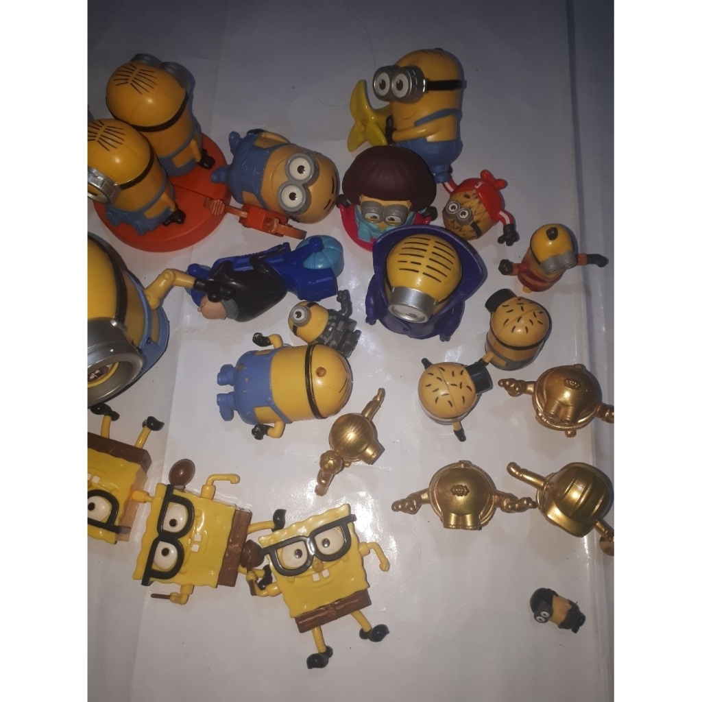 Mainan Mcd 24pcs figure minion