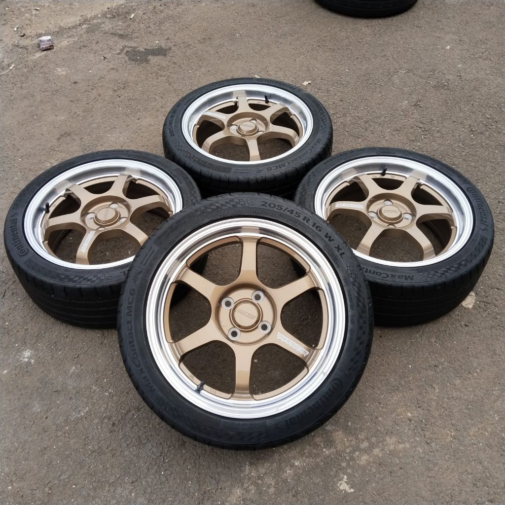 Velg Volk Rays TE37. R16 kodisi baru plus Ban copotan 205/45 r16.
