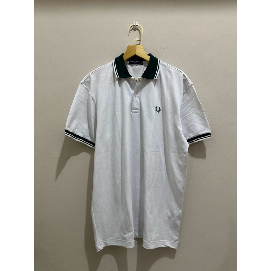 Kaos Kerah Polo Fred Perry Twin Tapped Putih Hijau Preloved No Minus