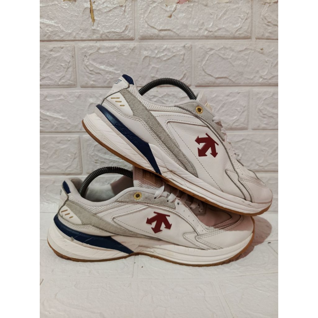 Sepatu Sneakers Descente Chron Archive Lake Placio size - 42,5 fit to 43