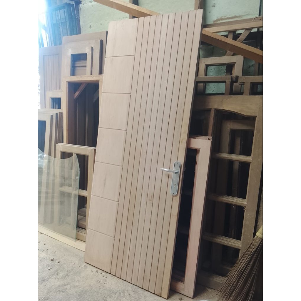 Kusen Pintu, Kayu kayu mahoni,manglid,jati,maranti/Borneo oven,kayu kamper Samarinda oven (HARGA PER