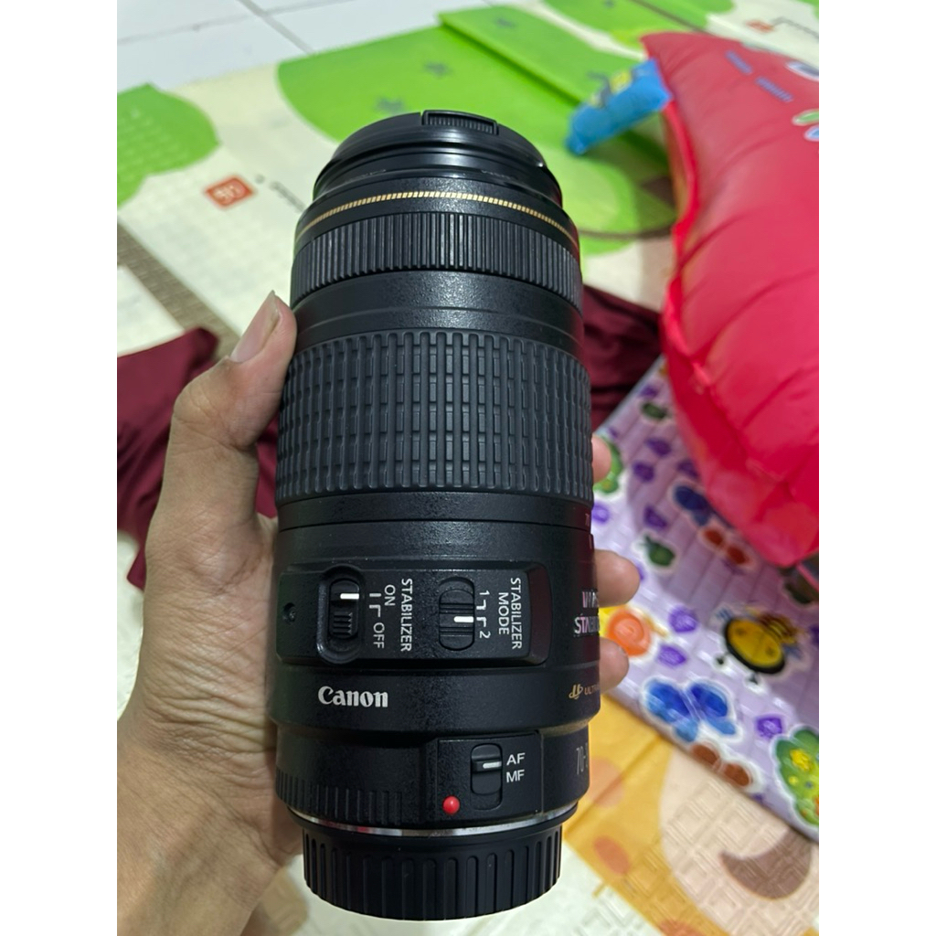 LENSA TELE CANON 70-300mm is USM