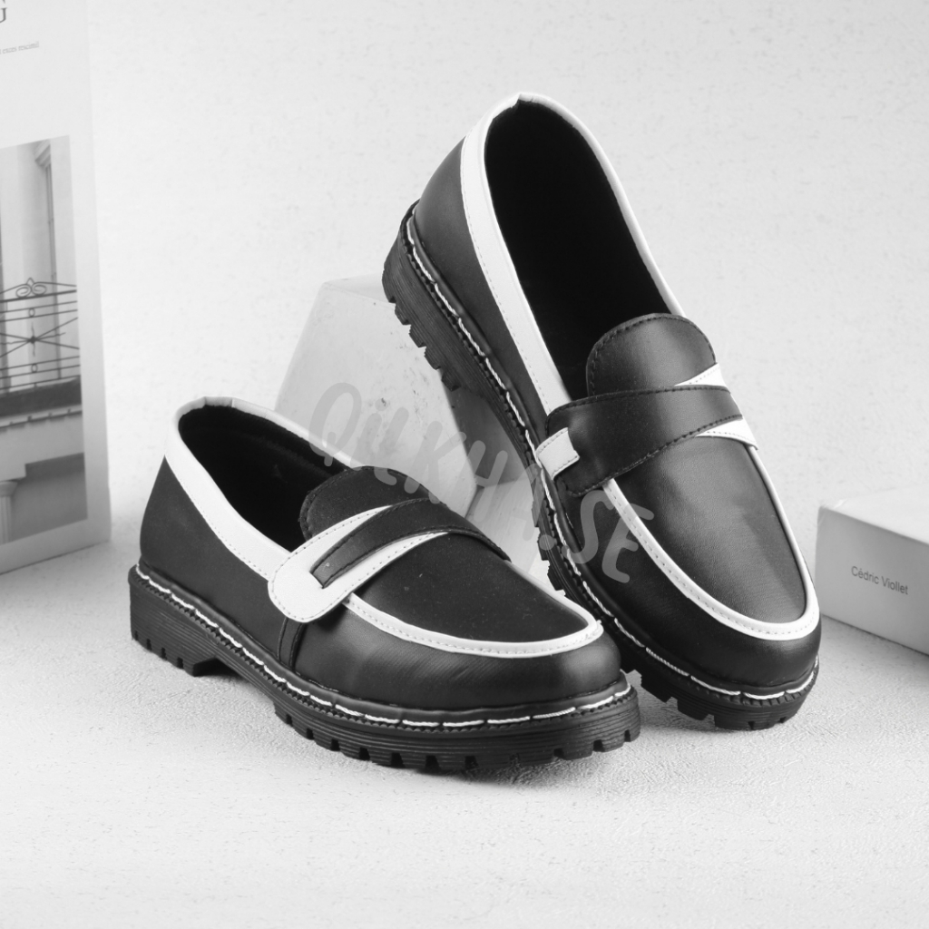Sepatu Docmart Kombinasi Penny Loafers Black White Tassel - Sepatu Loafers Pria Wanita